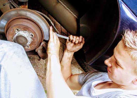 Voiture défectueuse : quels recours après achat ?