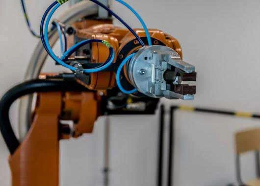 BUT GEII - génie électrique et informatique industrielle | CIDJ