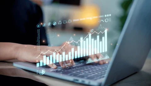 Les jeunes utilisent de plus en plus l'intelligence artificielle.