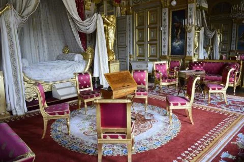 Tapissier  / Tapissière d'ameublement