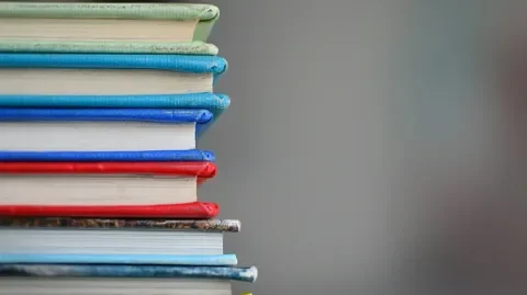 une pile de livres pour le bac