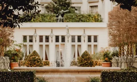 Palaces parisiens : quelle formation choisir