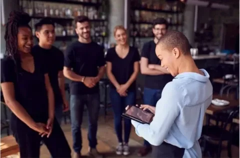 Stage, apprentissage, job : comment les jeunes peuvent éviter les accidents du travail
