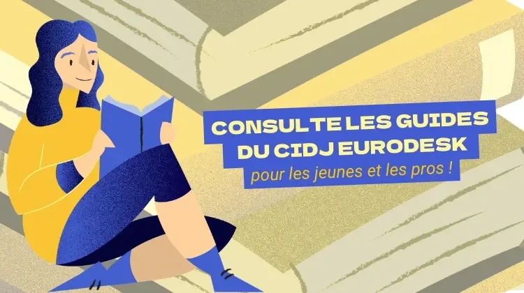 Jeune fille assise qui lit un livre avec intérêt