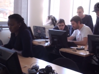 Des étudiants en cours de licence CDAISI, pour devenir hacker
